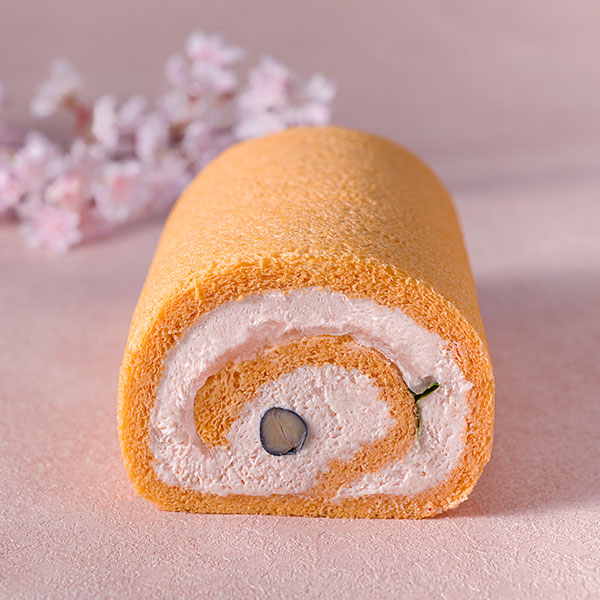 桜のロールケーキ