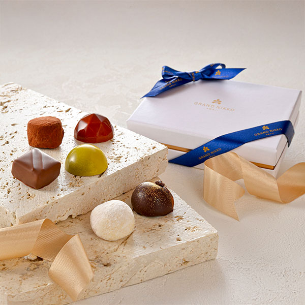 特別な日を華やかに彩る「グランドニッコー淡路」のチョコレート